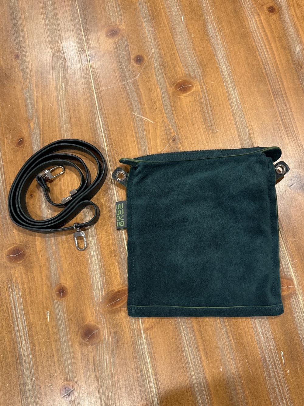 BREE Teal Suede Crossbody Shoulder Bag Silver Hardware Adjustable Strap Purse